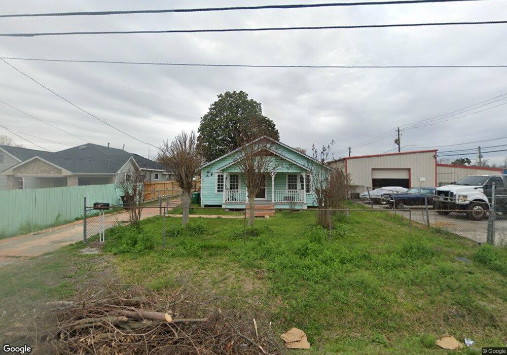 741 Eubanks St, Houston, TX 77022 - photo 1