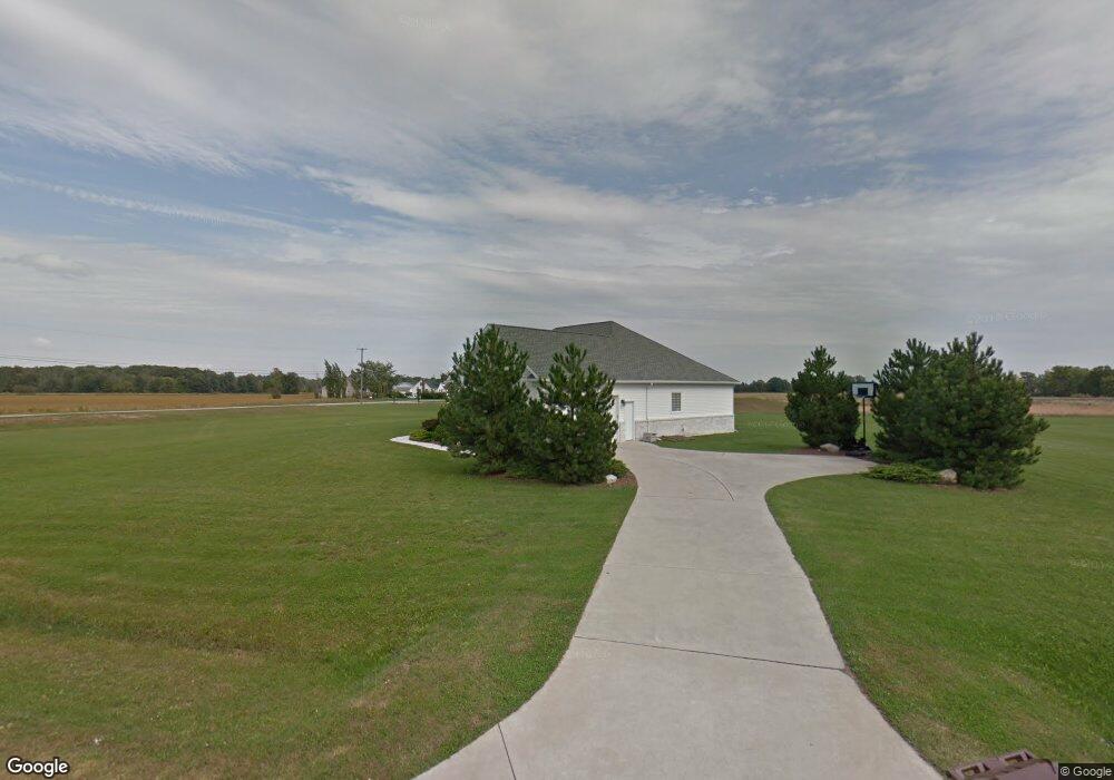 9920 Lazy Oak Dr, Carleton, MI 48117 - photo 1