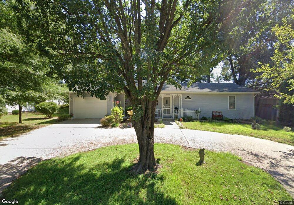 16 Acorn Dr, Harrisburg, IL 62946 - photo 1