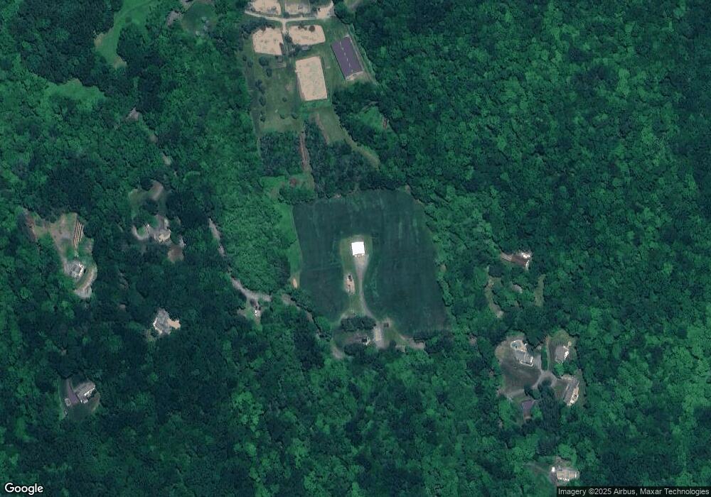 206 Quanopaug Trail, Woodbury, CT 06798 - photo 1