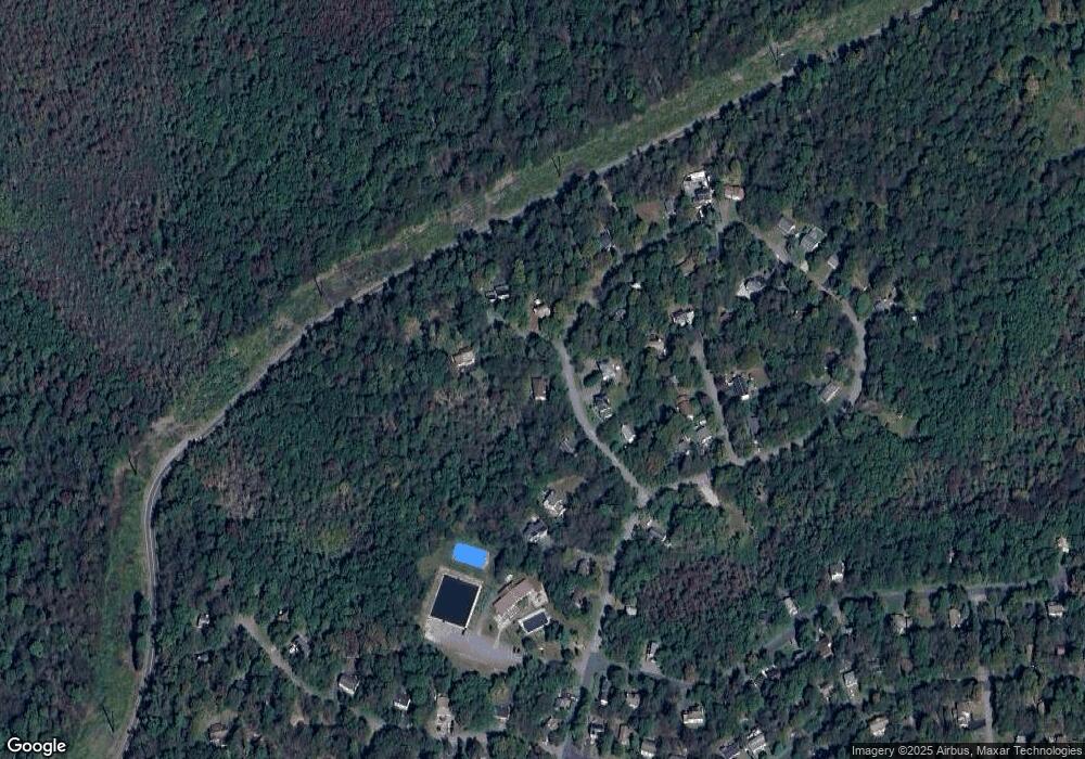 9695 Stony Hollow Dr, Tobyhanna, PA 18466 - photo 1