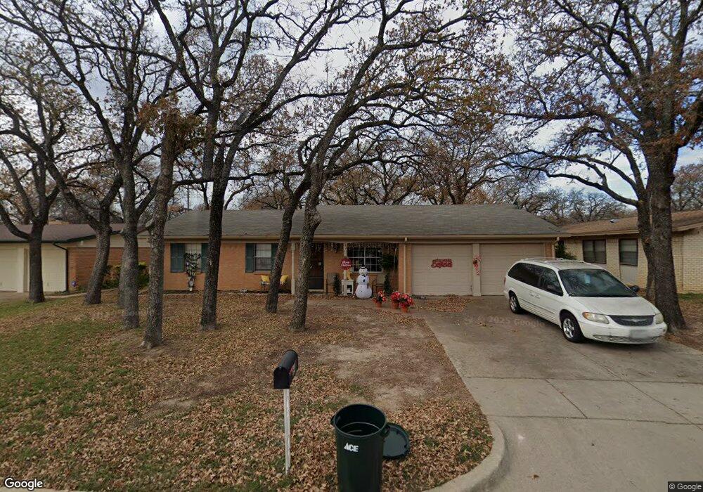 84 Stonegate Dr, Bedford, TX 76022 - photo 1