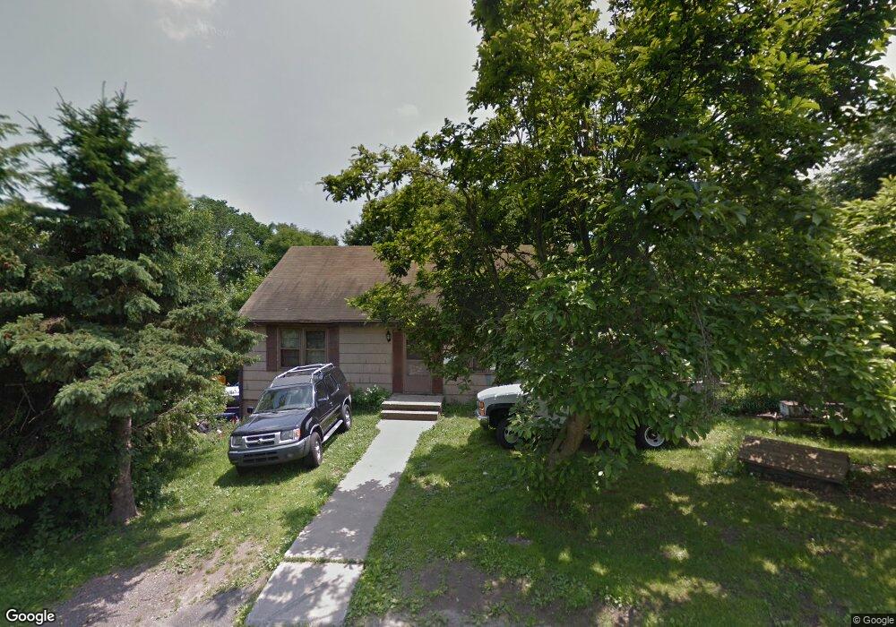 90 Morin St, Oakville, CT 06779 - photo 1