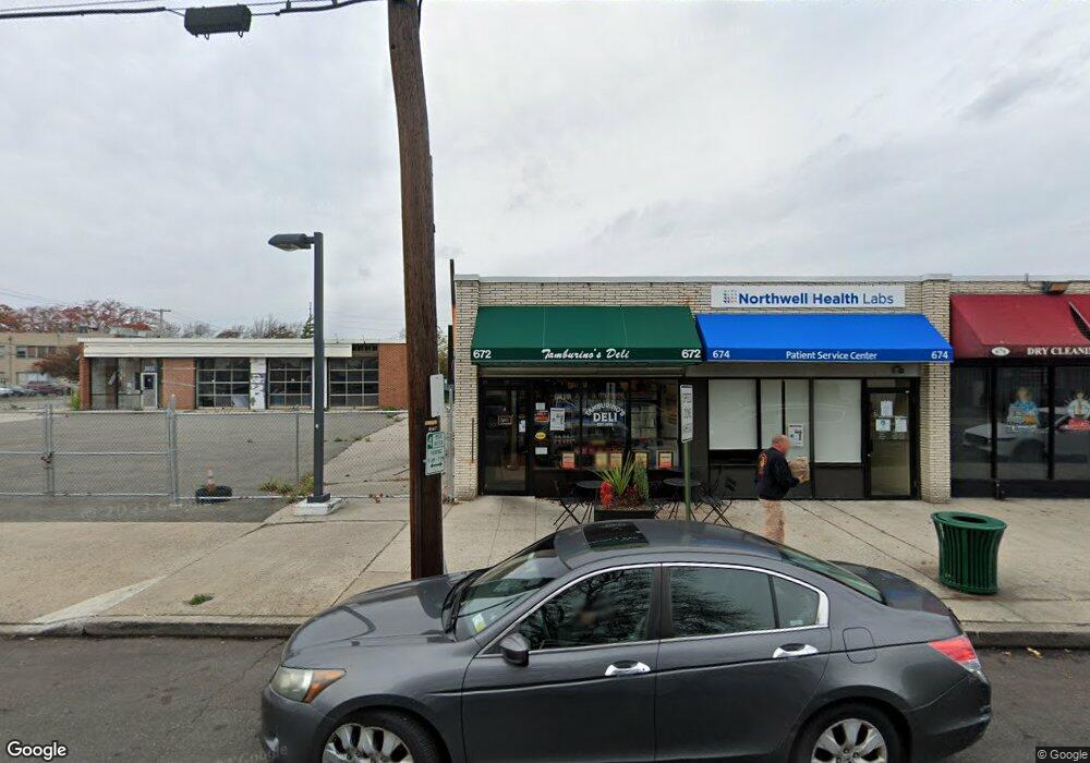 672 Central Ave, Cedarhurst, NY 11516 - photo 1