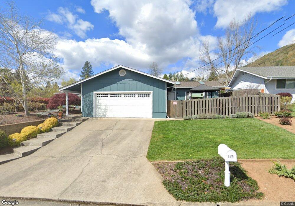 1410 NE Olson Dr, Grants Pass, OR 97526 - photo 1