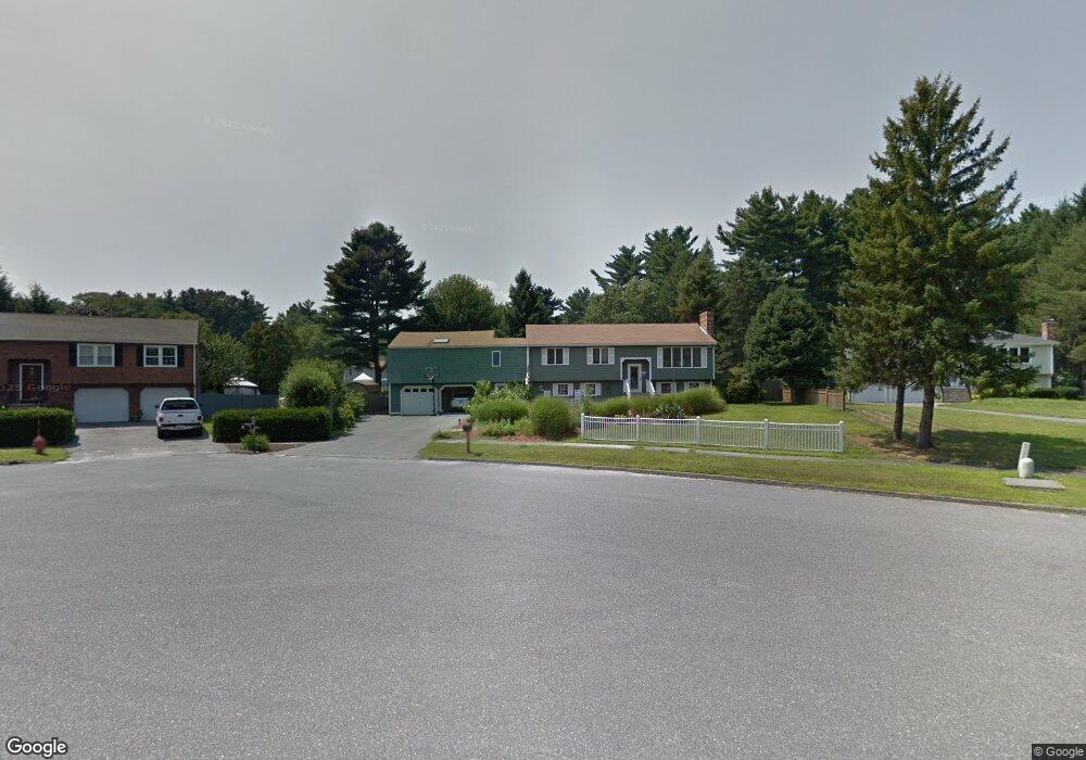 10 Hawthorne Cir, Northborough, MA 01532 - photo 1