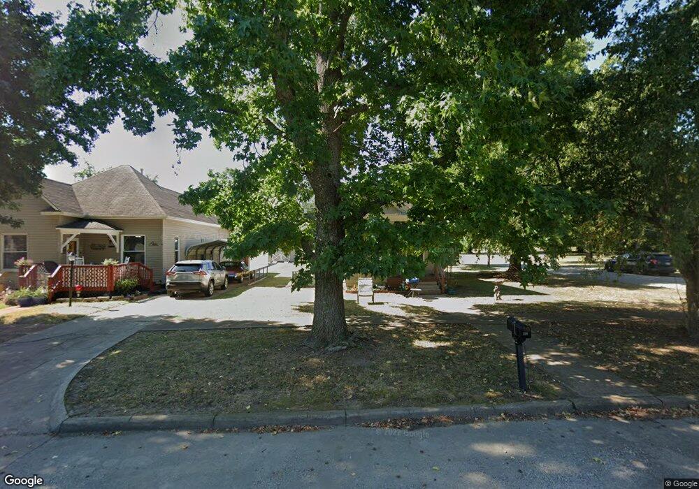 1330 Stevens Ave, Parsons, KS 67357 - photo 1