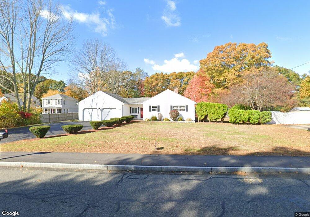 219 Chestnut St, Franklin, MA 02038 - photo 1