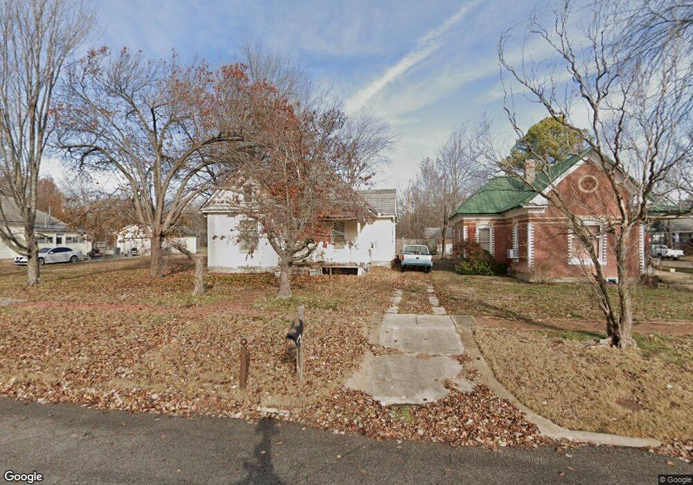 1305 Dirr Ave, Parsons, KS 67357 - photo 1