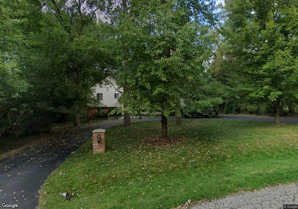 3682 Bayou Dr, West Bloomfield, MI 48323 - photo 1