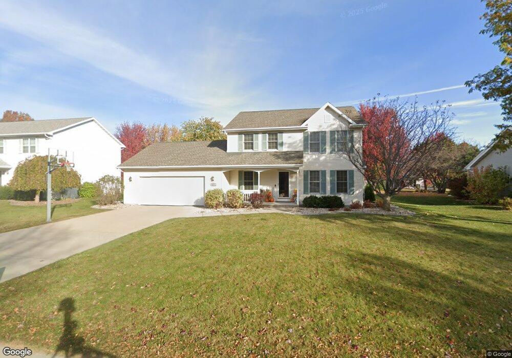 W5876 Sweet Clover Dr, Appleton, WI 54915 - photo 1