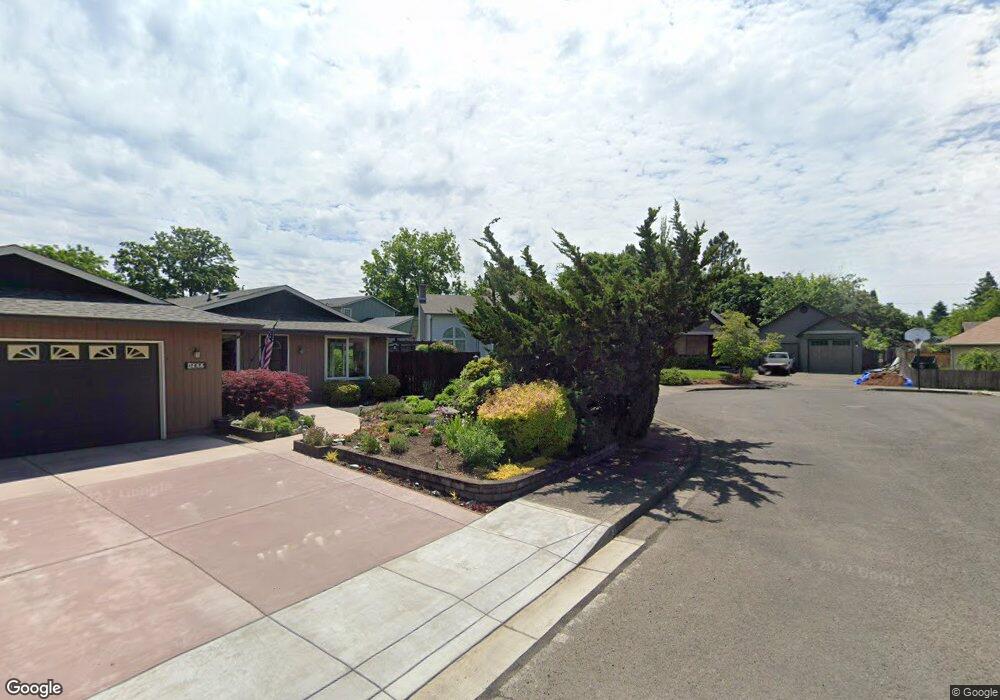 1916 Lemming Ave, Eugene, OR 97401 - photo 1