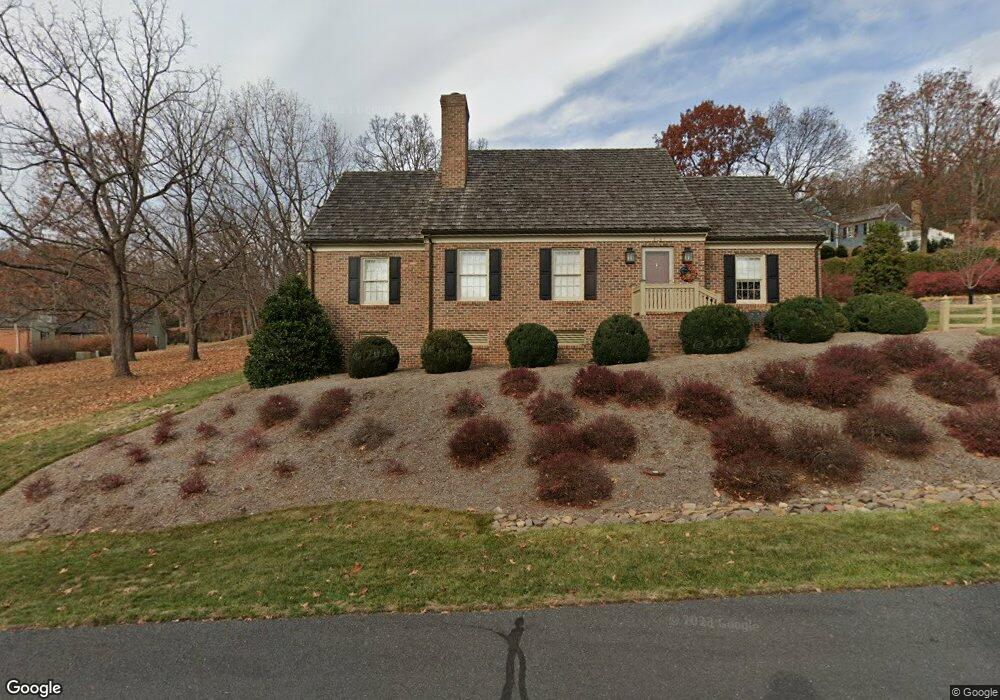 304 Candlelight Dr, Staunton, VA 24401 - photo 1