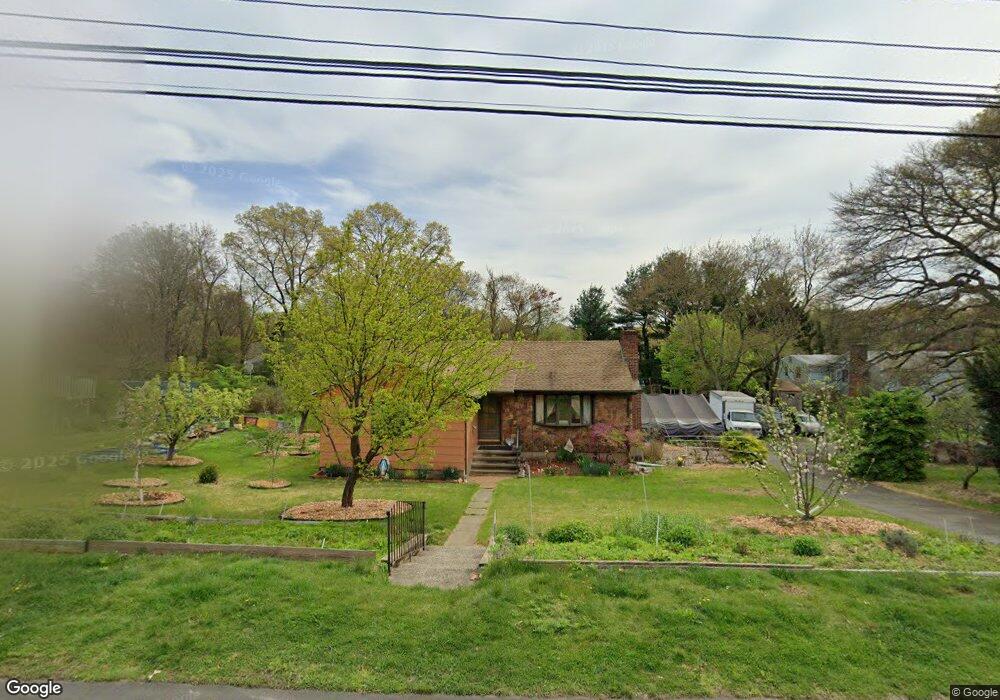 236 Bayberry Ln, Stratford, CT 06614 - photo 1