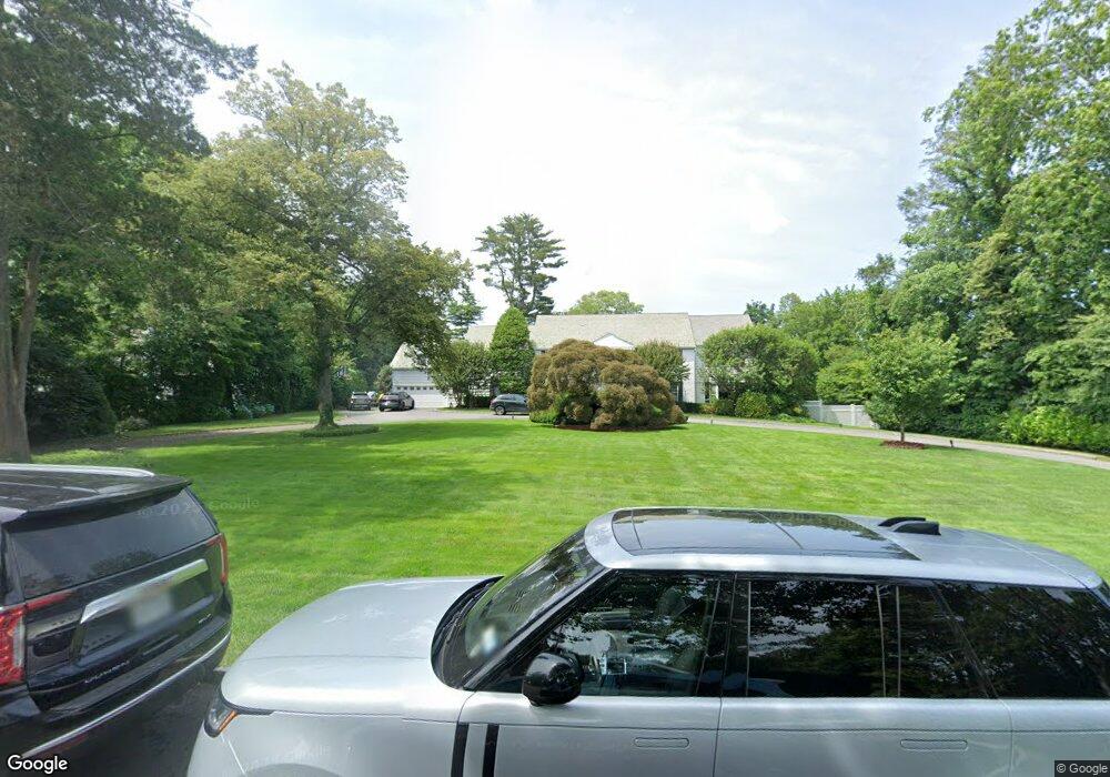 3 Henhawk Rd, Great Neck, NY 11024 - photo 1