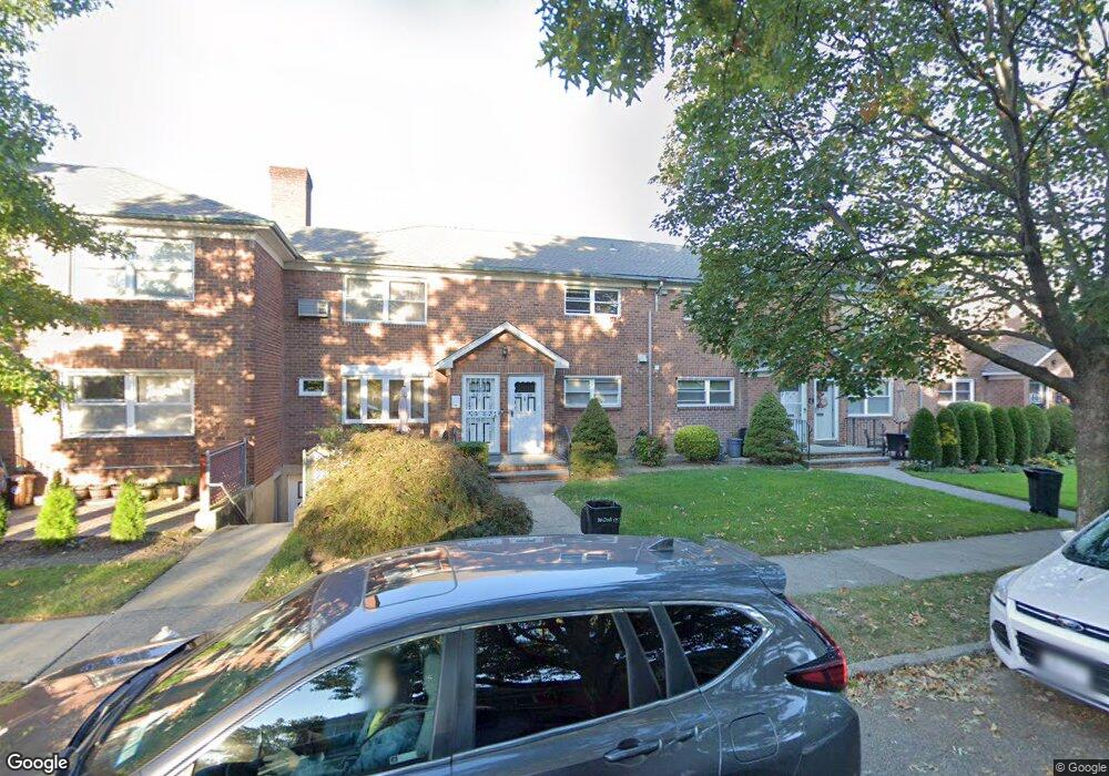 5620 175th Place, Fresh Meadows, NY 11365 - photo 1