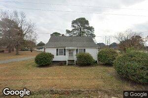 426 S Peedin Ave, Selma, NC 27576