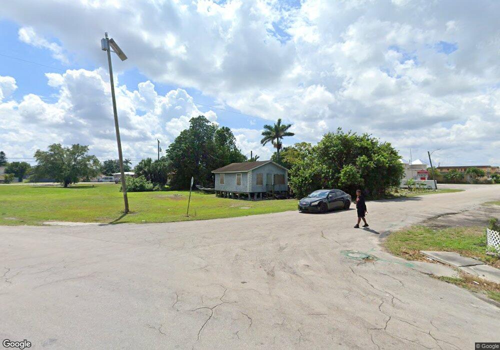 605 SW 6th St, Belle Glade, FL 33430 - photo 1