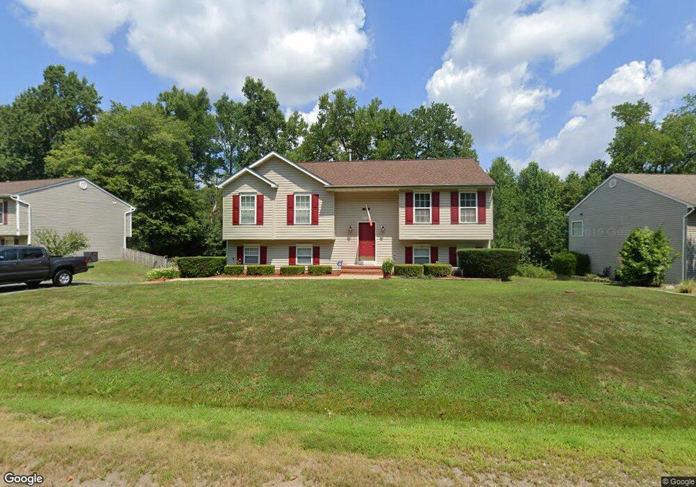 3703 Overview Dr, Fredericksburg, VA 22408 - photo 1
