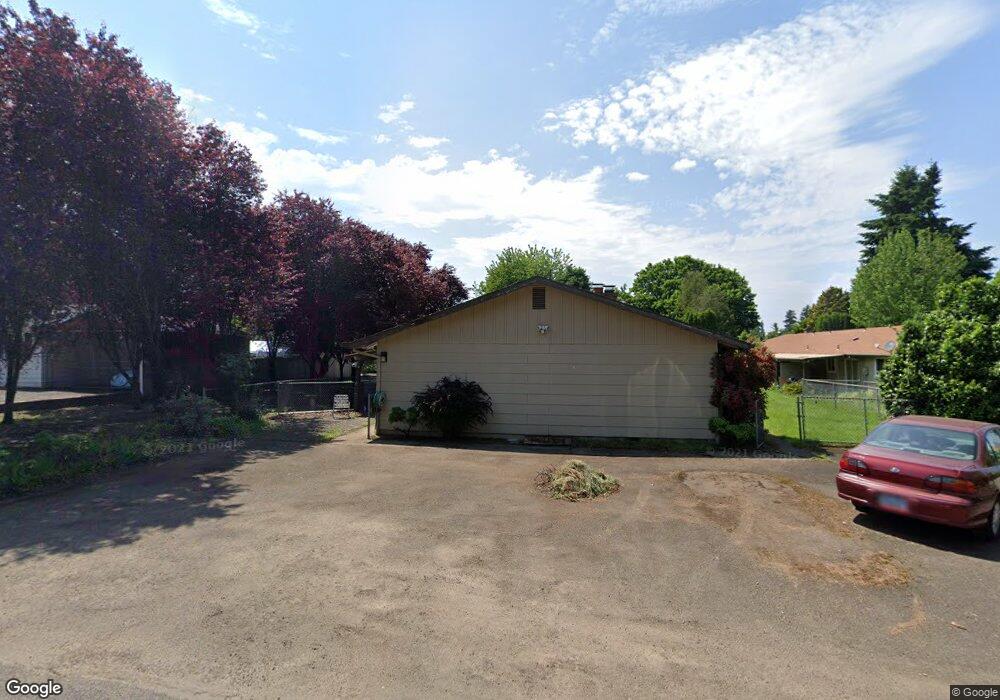 1437 N Maple St, Canby, OR 97013 - photo 1