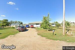 827 Broadway Ave N, Kenmare, ND 58746
