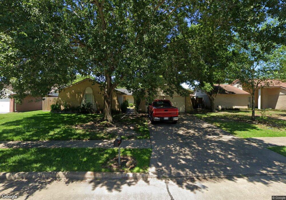 16406 Oxnard Ln, Friendswood, TX 77546 - photo 1