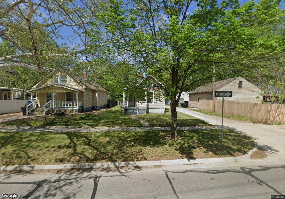 1314 SW 5th St, Topeka, KS 66606 - photo 1