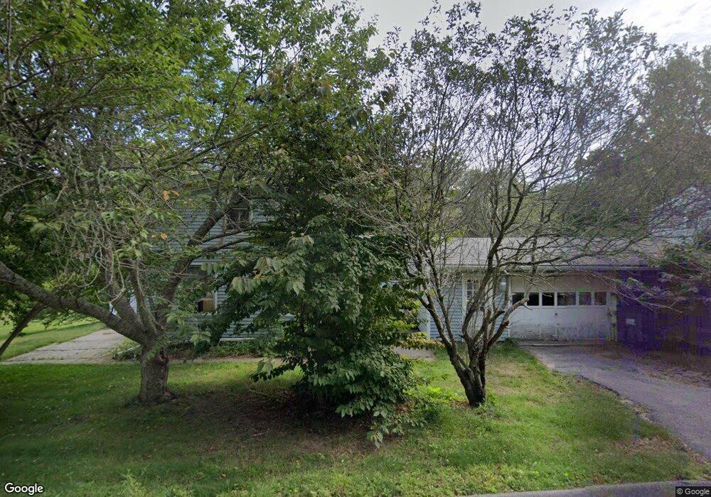 31 Foote St, Pawcatuck, CT 06379 - photo 1