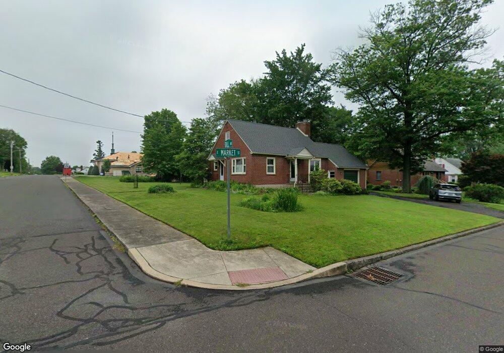 412 E Market St, Perkasie, PA 18944 - photo 1