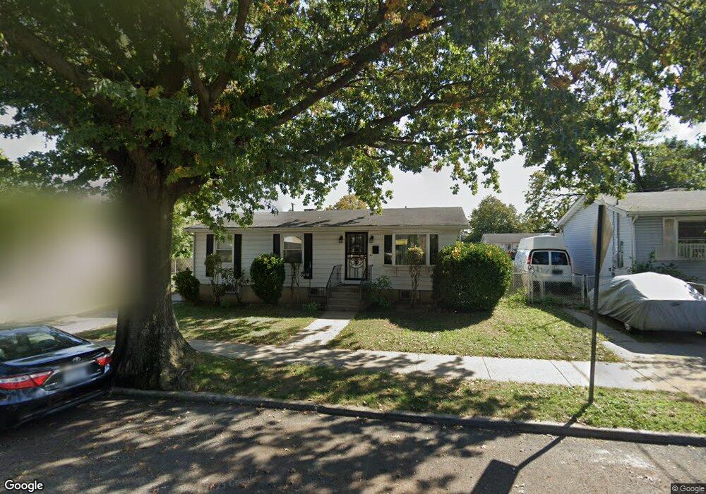 15320 111th Ave, Jamaica, NY 11433 - photo 1