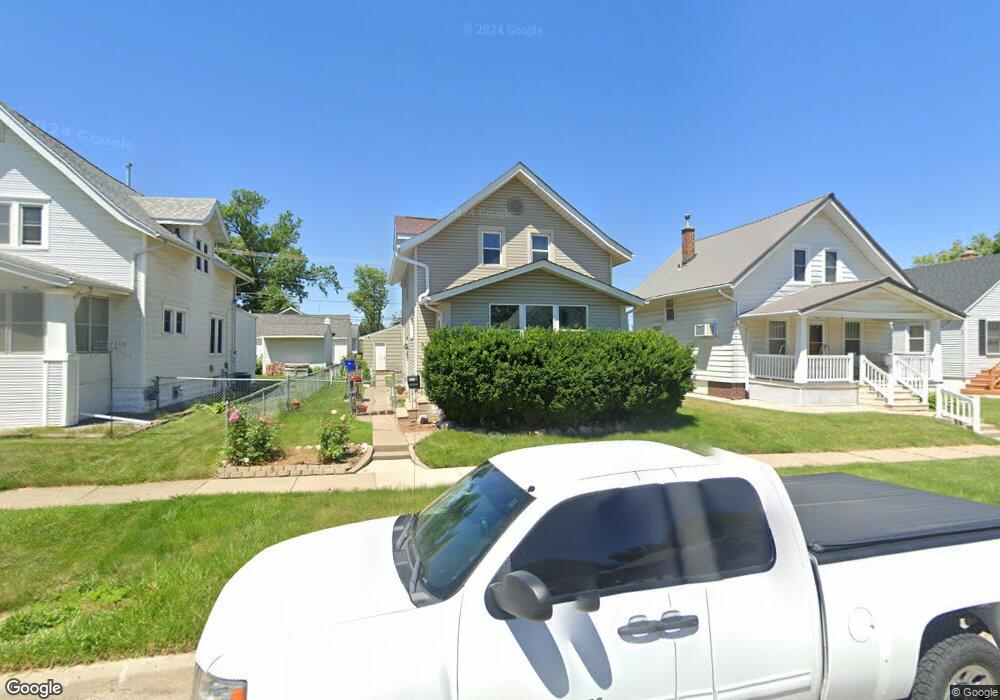 1922 K St SW, Cedar Rapids, IA 52404 - photo 1