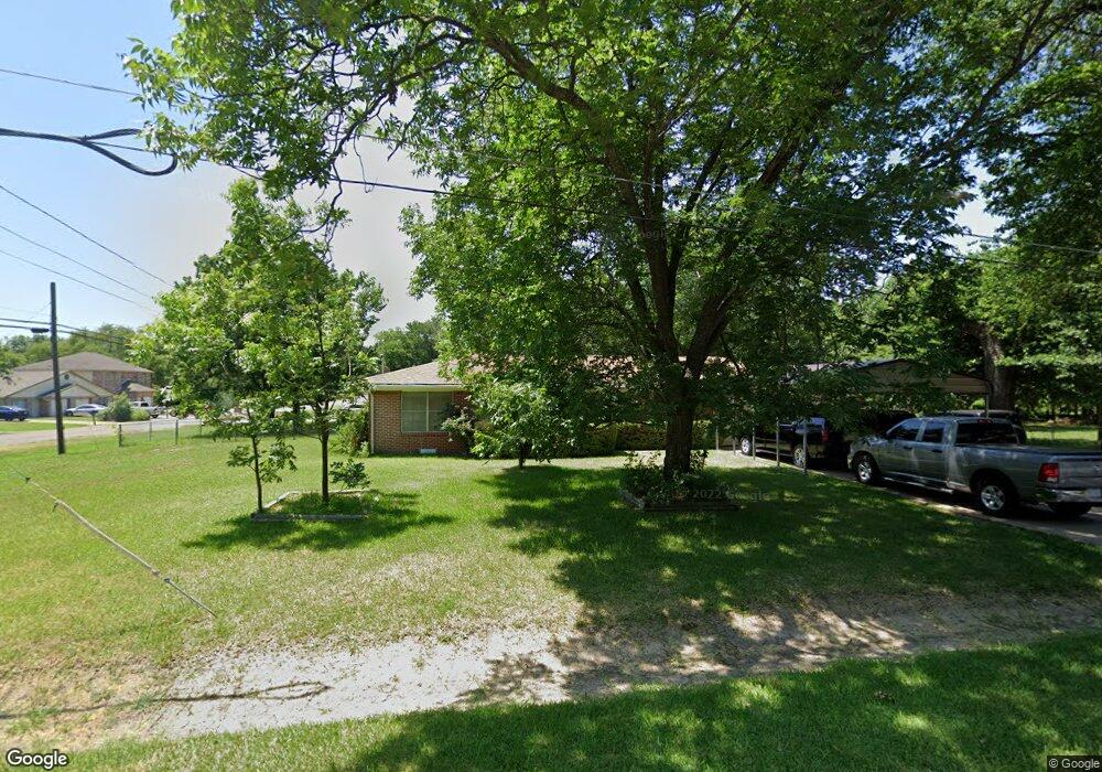 315 W Boyd St, Bonham, TX 75418 - photo 1