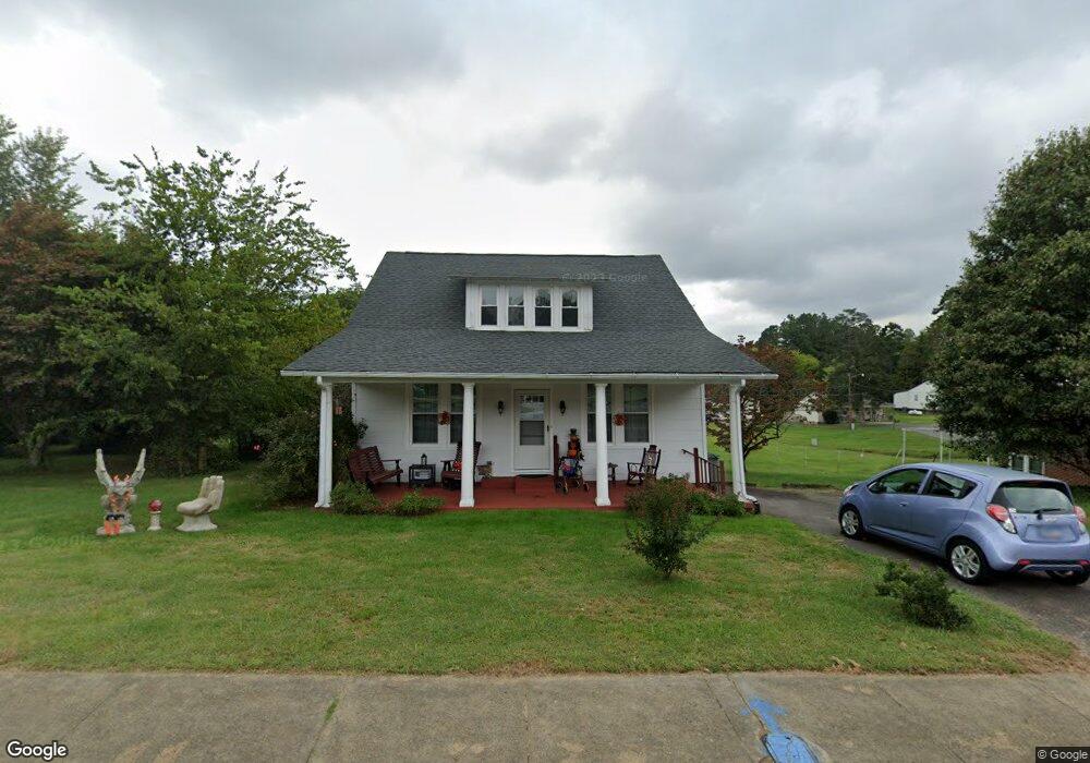 320 W Main St, Louisa, VA 23093 - photo 1