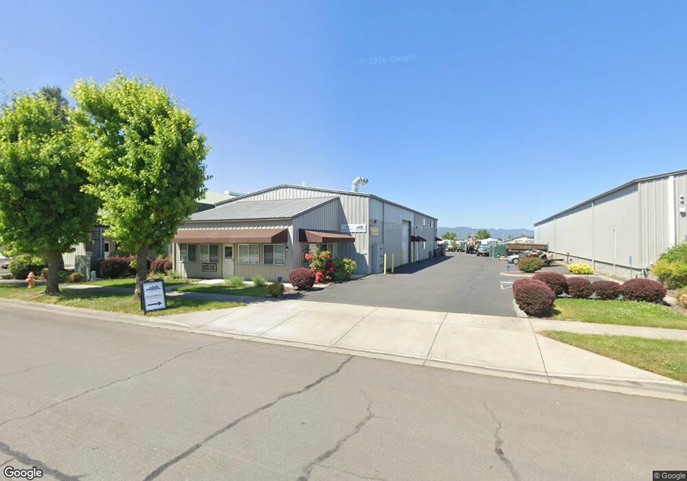 4857 Airway Dr, Central Point, OR 97502 - photo 1