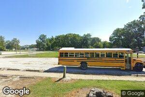 200 S Cross St, Perry, IL 62362