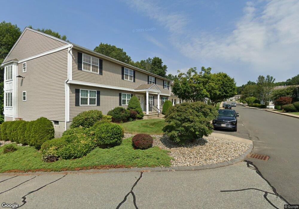 305 Meadowecrest Cir, Ludlow, MA 01056 - photo 1