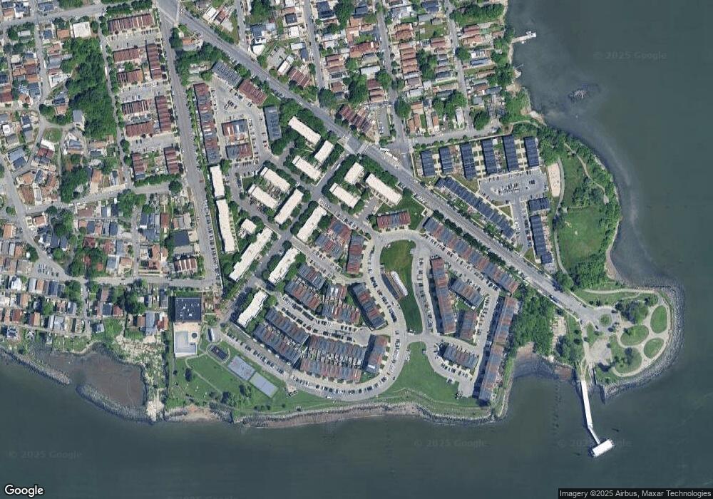 74 Beacon Ln, Bronx, NY 10473 - photo 1