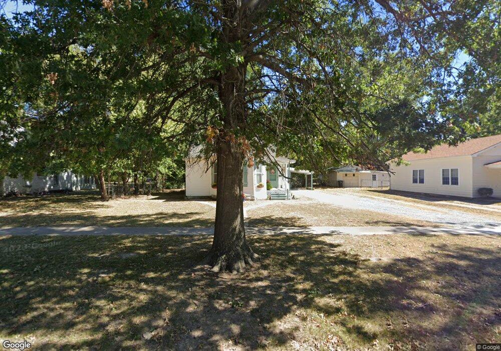 109 N Coo Y Yah St, Pryor, OK 74361 - photo 1