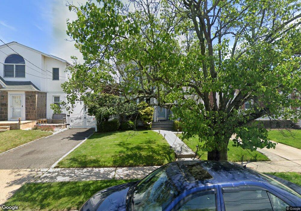 37 Ribbon St, Franklin Square, NY 11010 - photo 1