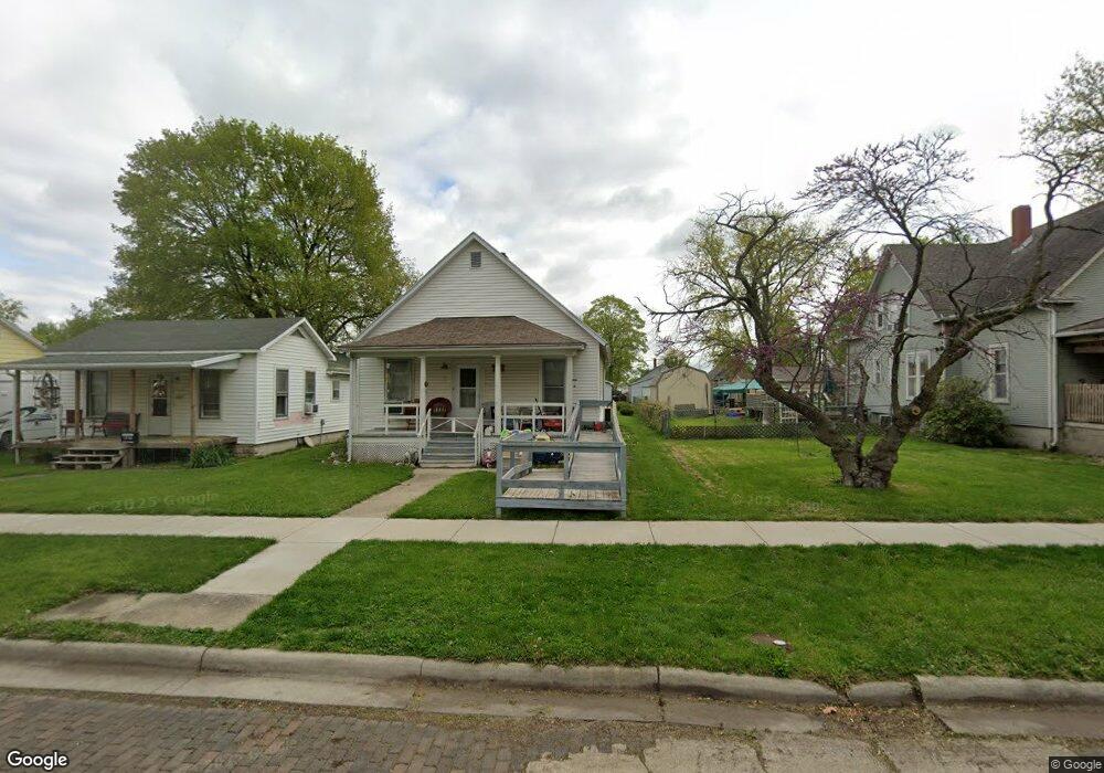 1226 Pekin St, Lincoln, IL 62656 - photo 1