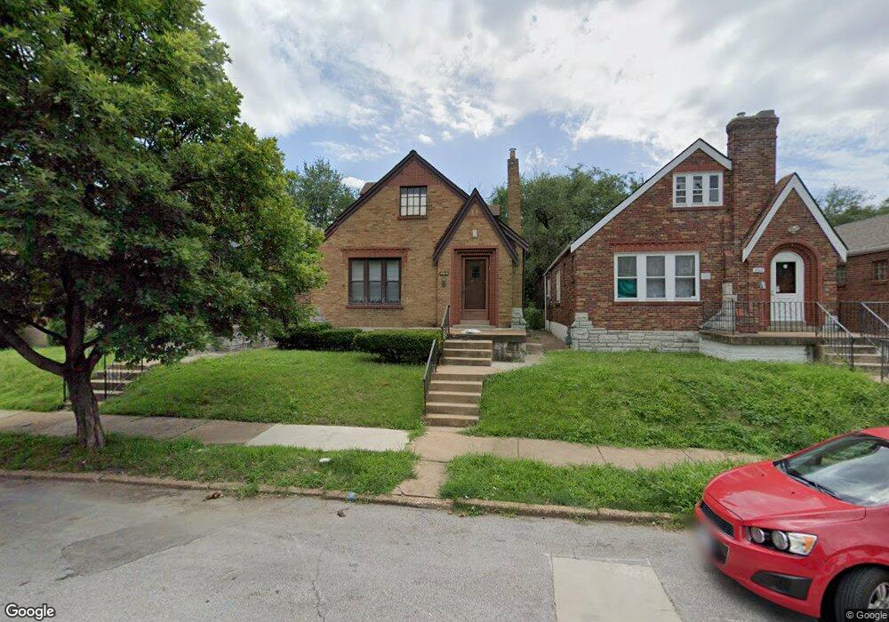 4610 Penrose St, Saint Louis, MO 63115 - photo 1
