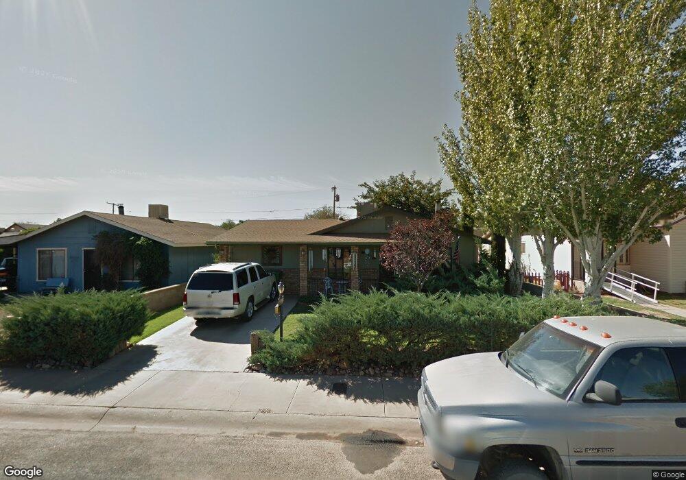 513 W Hillview St, Winslow, AZ 86047 - photo 1