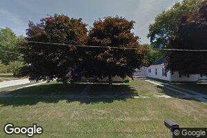 1902 17th St, Viola, IL 61486