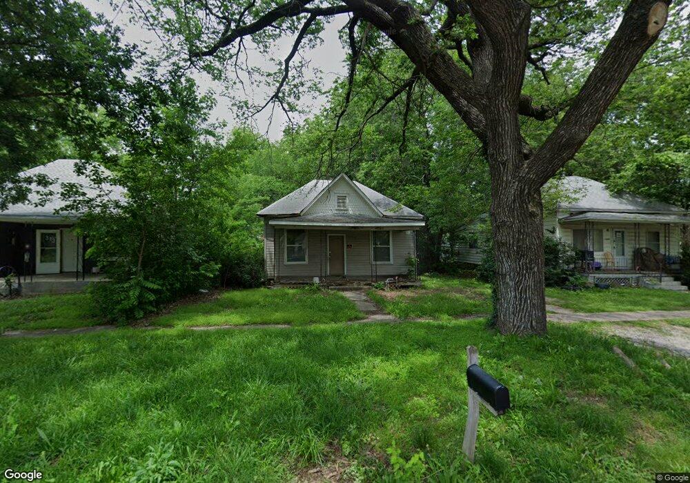 1309 Washington Ave, Parsons, KS 67357 - photo 1