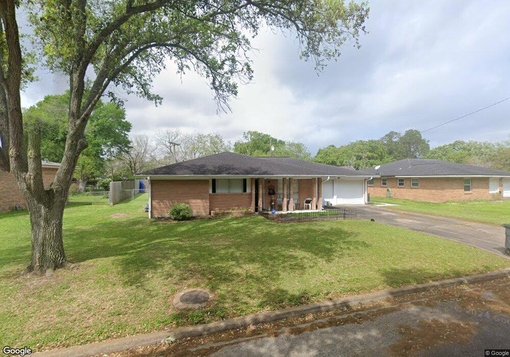 4109 Crescent Dr, Bay City, TX 77414 - photo 1