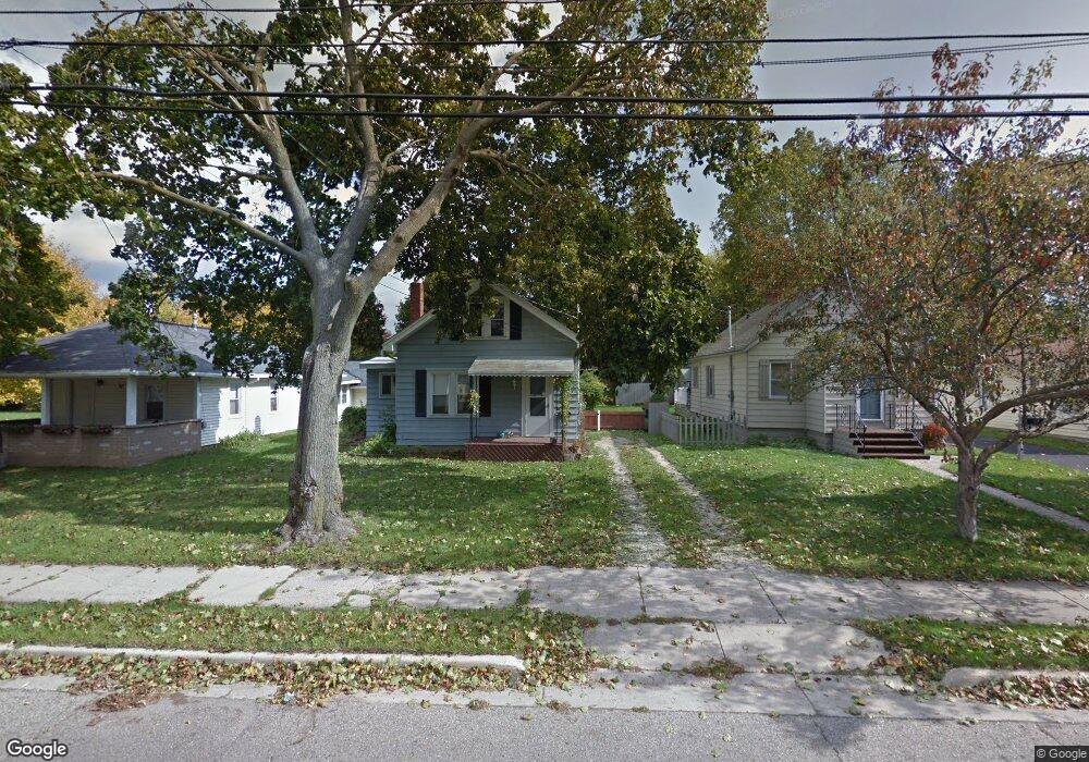 2405 Lyons Ave, Lansing, MI 48910 - photo 1