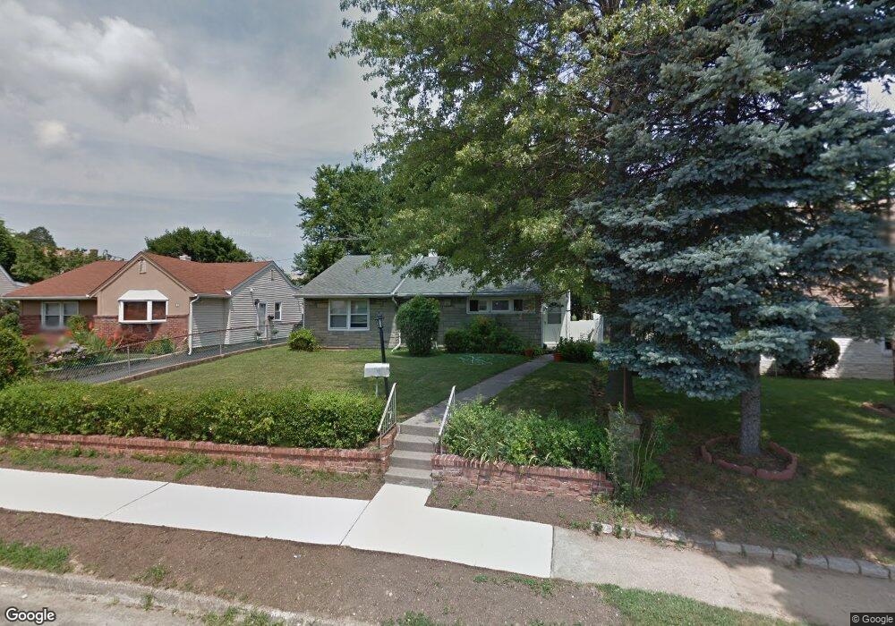 5 Southridge Dr, Glen Cove, NY 11542 - photo 1