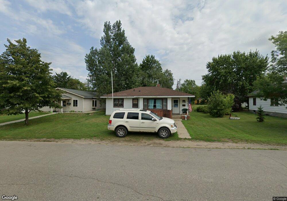 106 Huntsinger Ave, Park Rapids, MN 56470 - photo 1