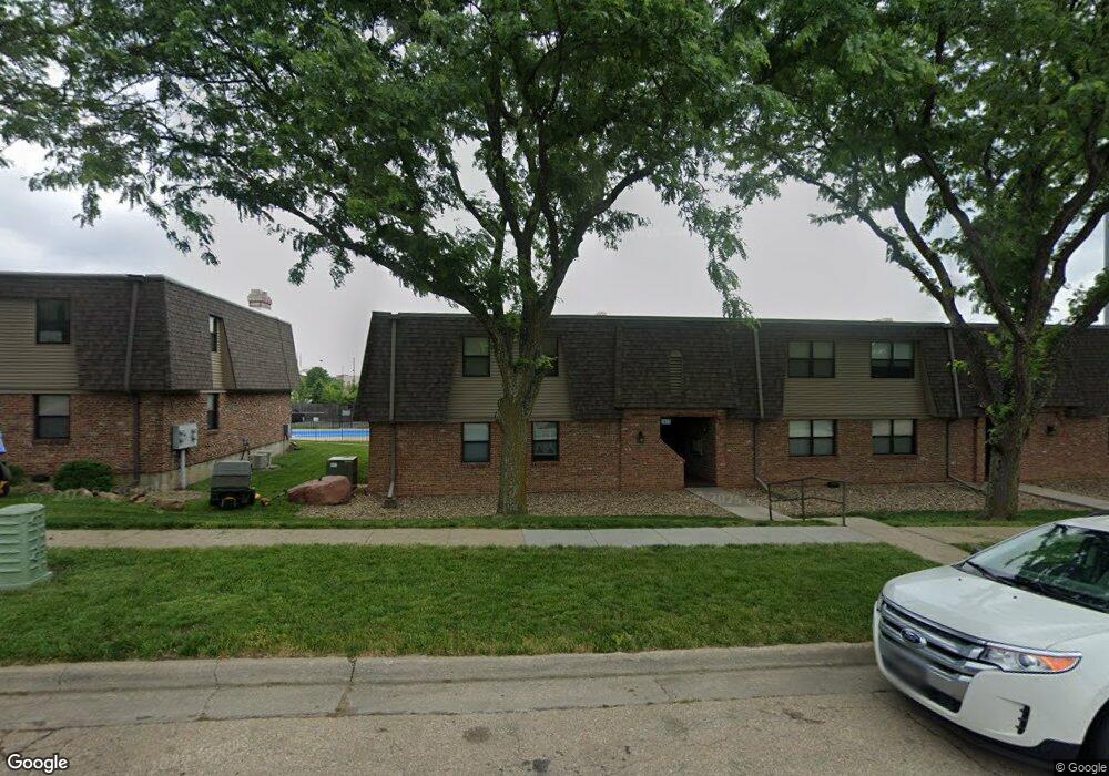 2825 SW Prairie Rd, Topeka, KS 66614 - photo 1