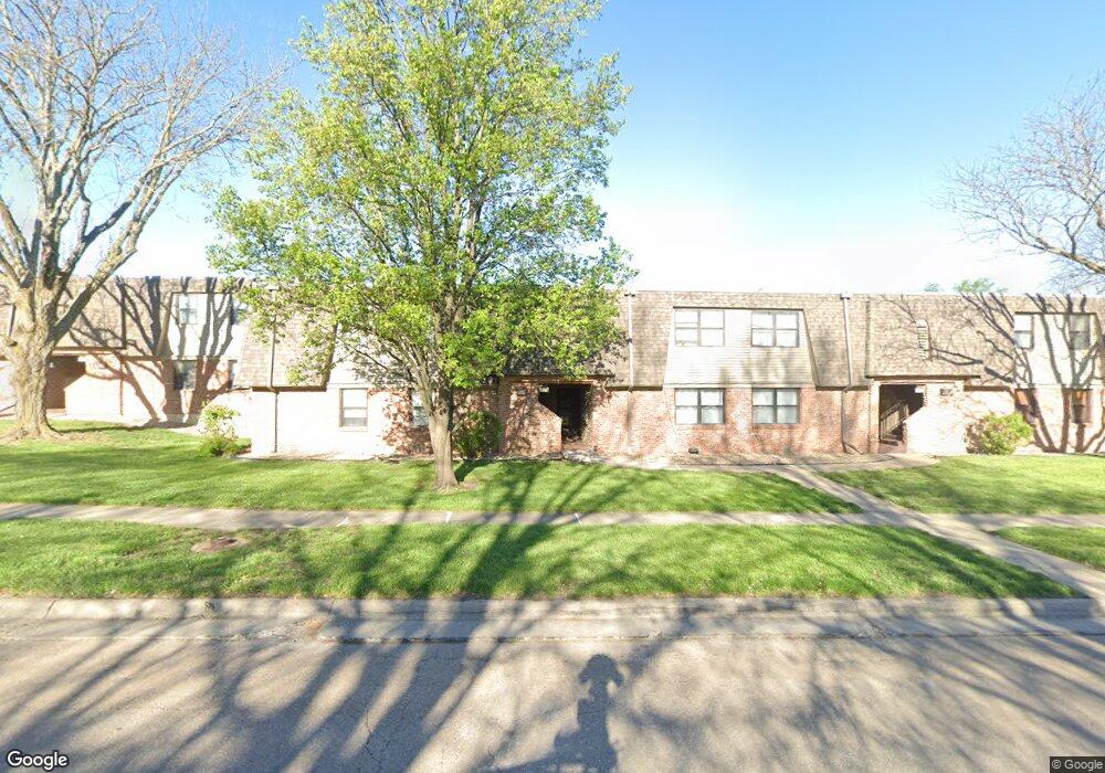 2803 SW Prairie Rd, Topeka, KS 66614 - photo 1